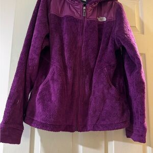 The North Face Women’s Deep Purple Fleece Jacket
